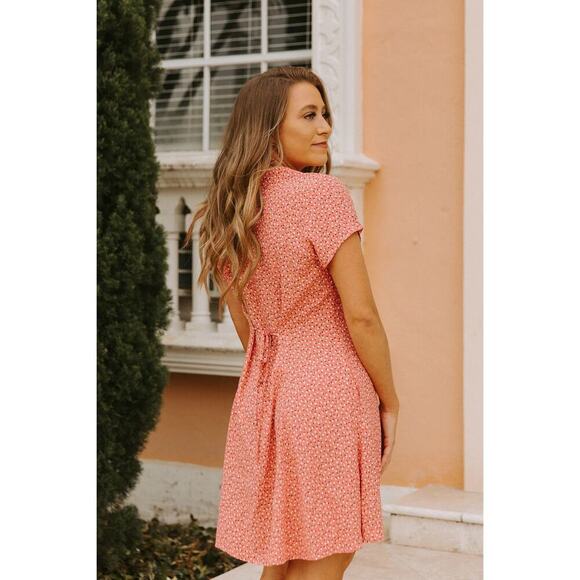 Rolla's Milla Short Sleeve Mini Tulips Swing Dress Coral/White Women's Size XL - Picture 2 of 14